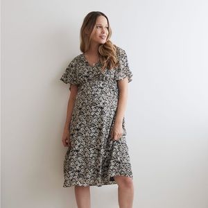 Flowy Crepe V-Neck Short Sleeve Dress - Thyme Maternity - L